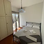 Stunning Beachfront Stratos Διαμέρισμα *