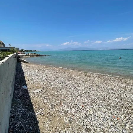 Apartament Stunning Beachfront Stratos *