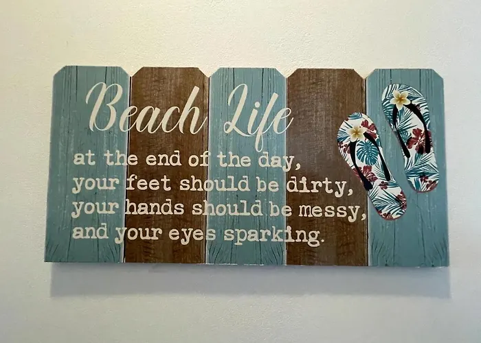 Lägenhet Stunning Beachfront Stratos