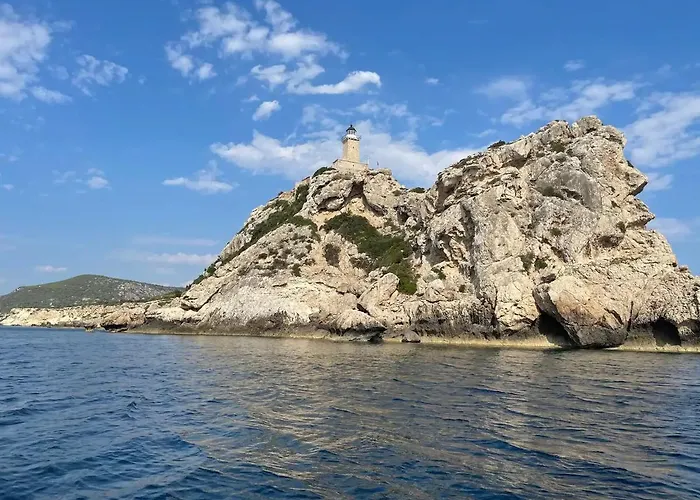 Апартаменты Stunning Beachfront Stratos Nerantza